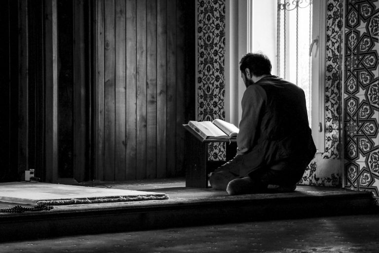 12 Powerful Duas For Depression and Anxiety
